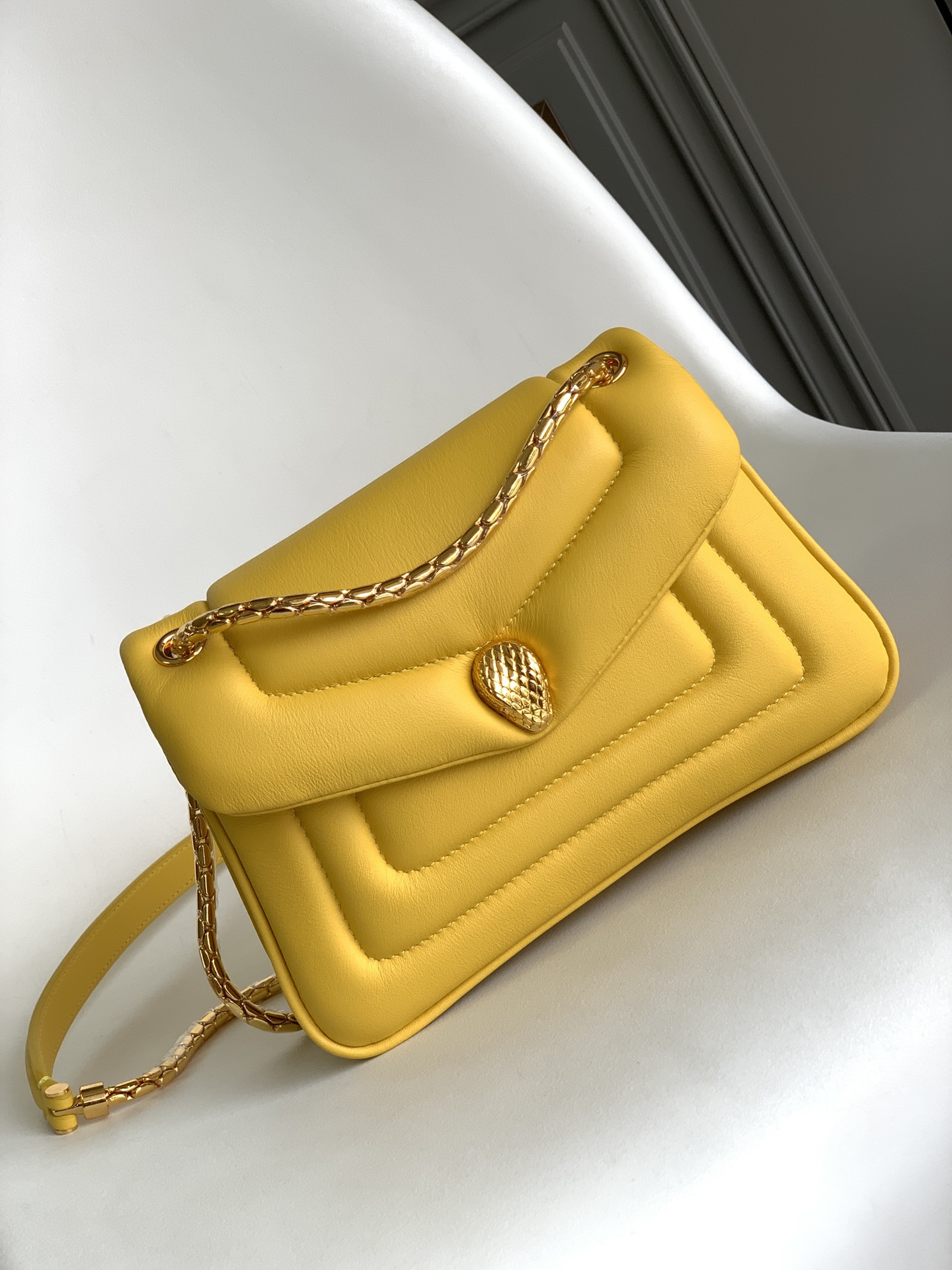Bvlgari_Serpenti_Reverse